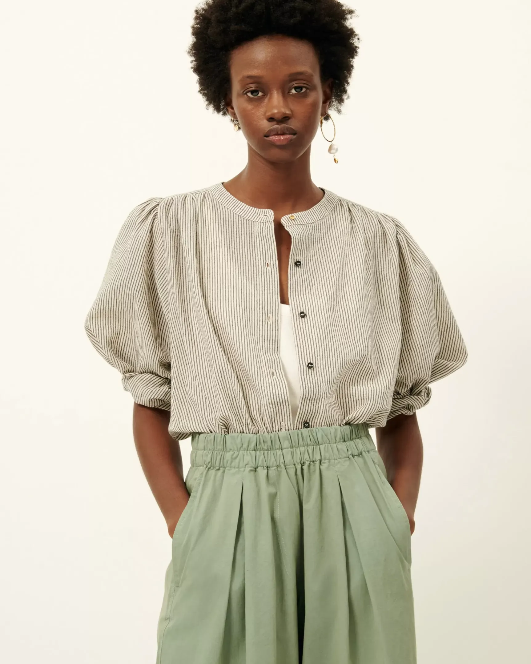 Sale A view Chemises et blouses