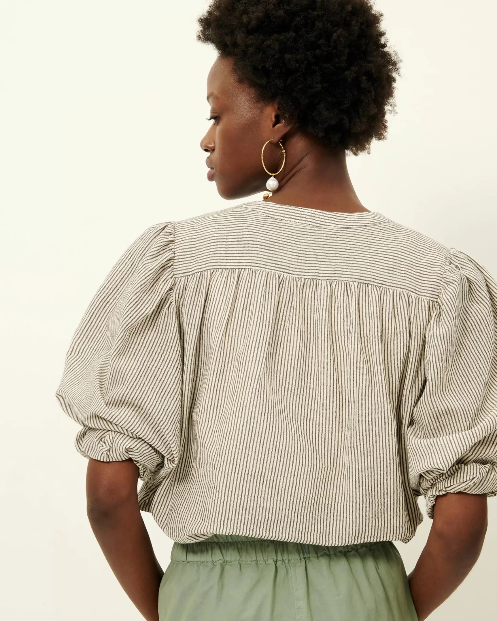 Sale A view Chemises et blouses