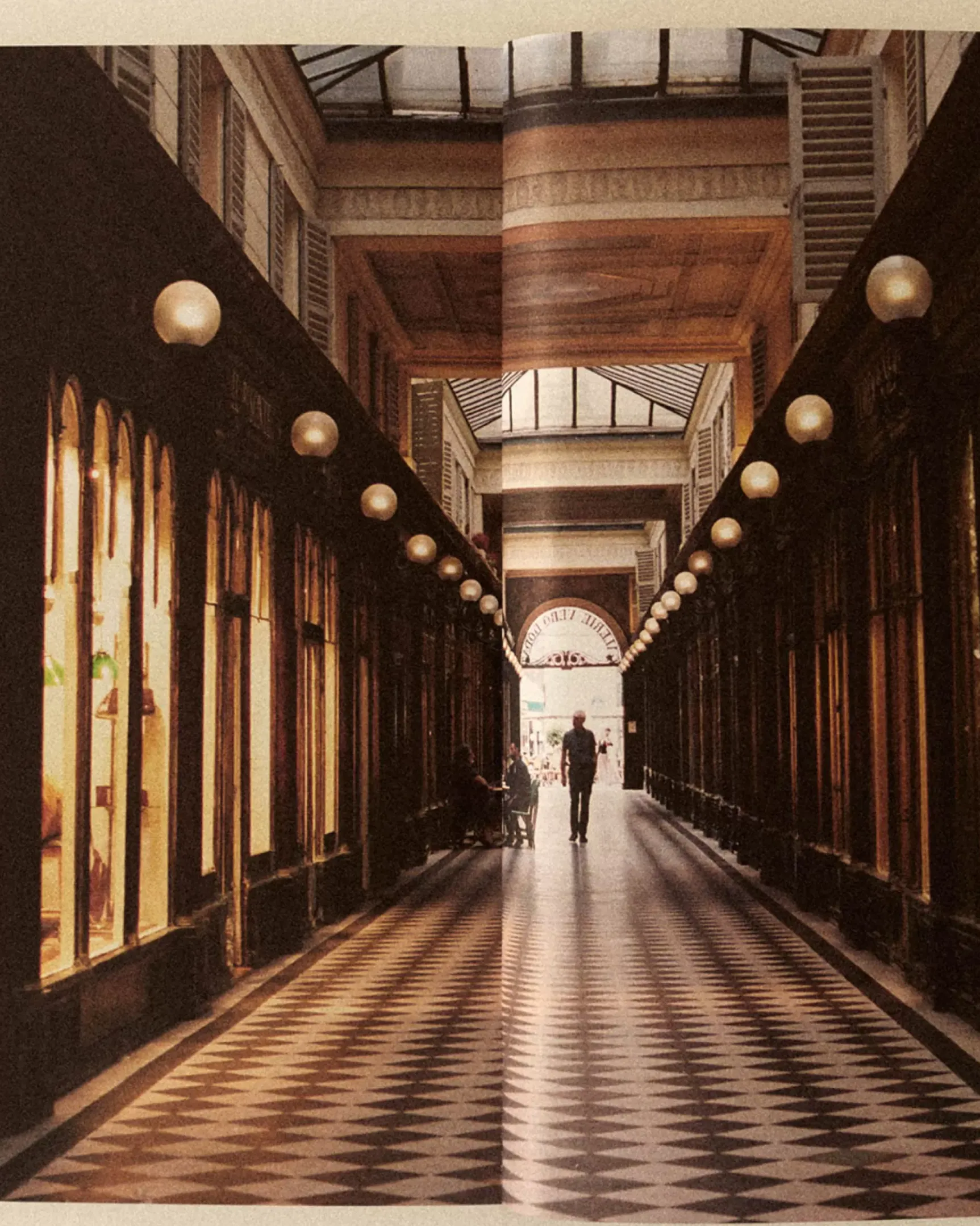 Online A Weak Abroad Paris Livres et artisanat