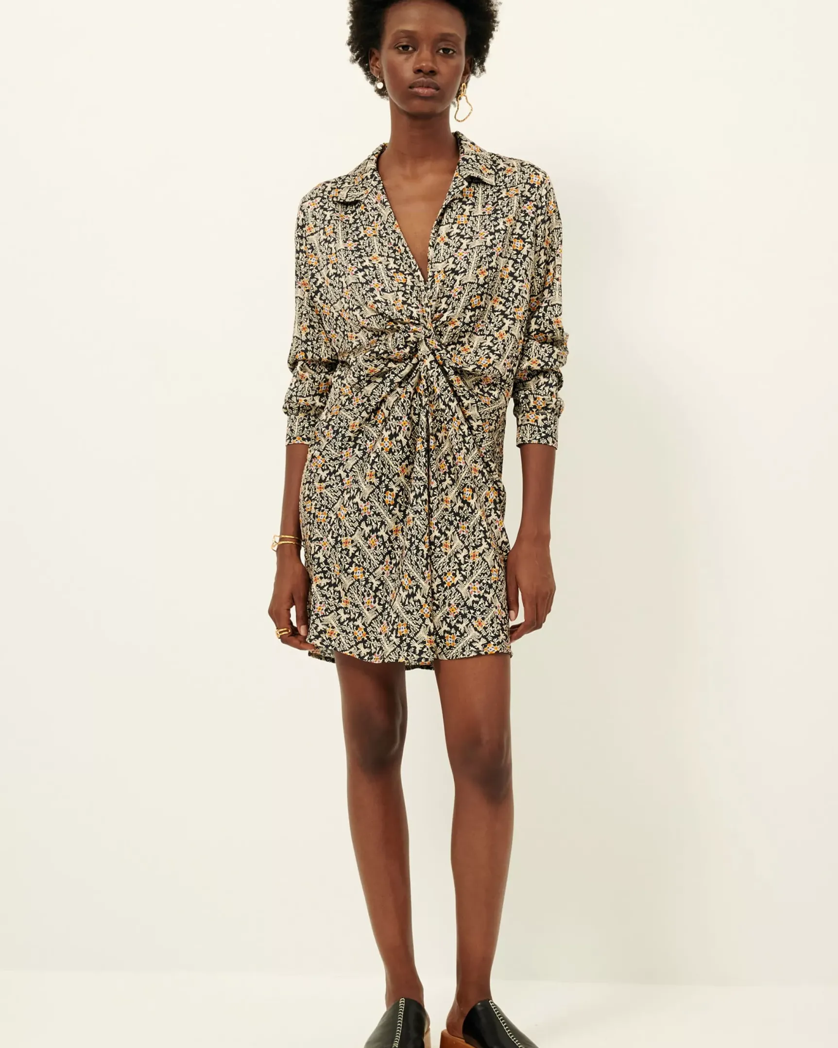 Clearance Holda Courtes