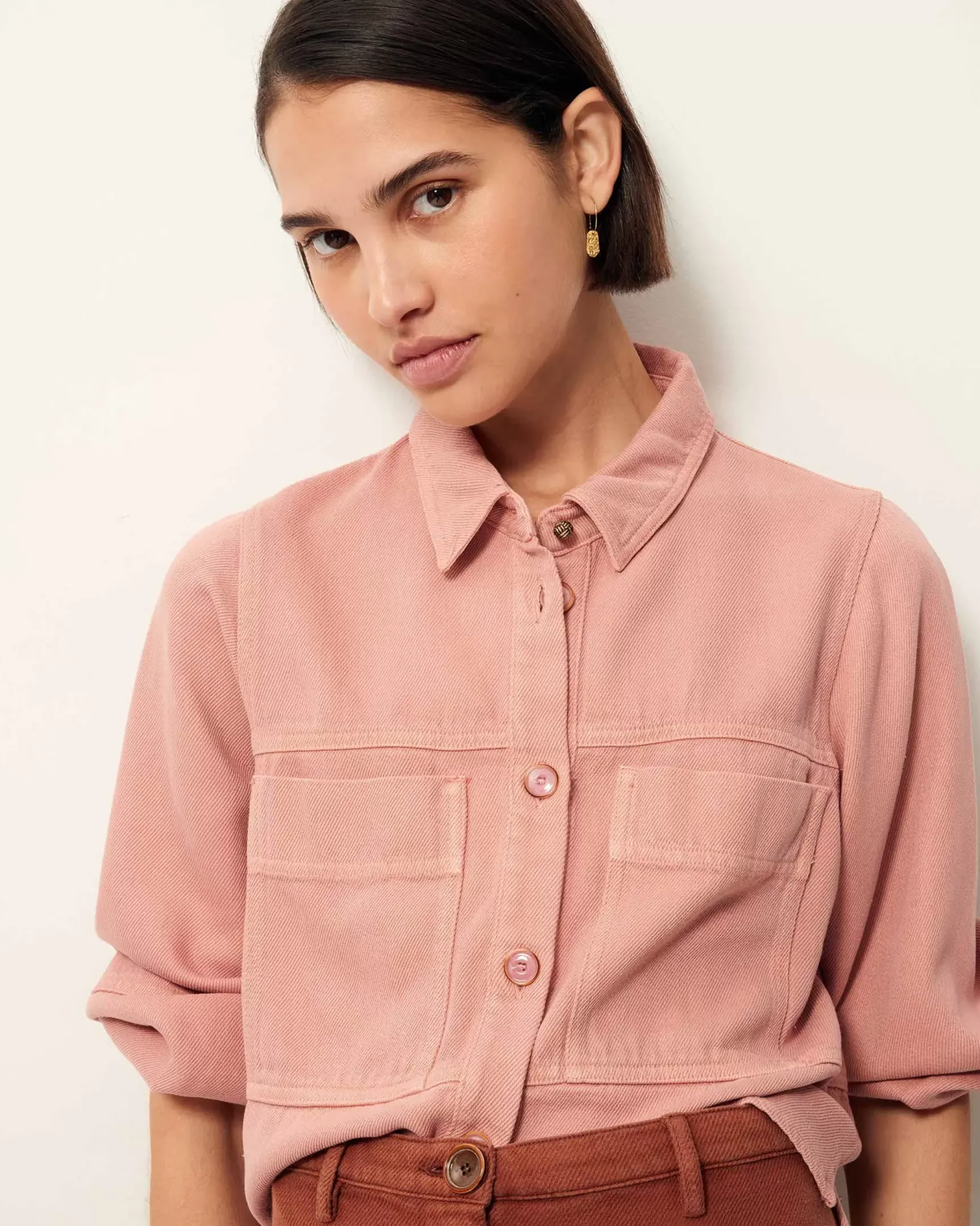 Outlet Leone Chemises et blouses