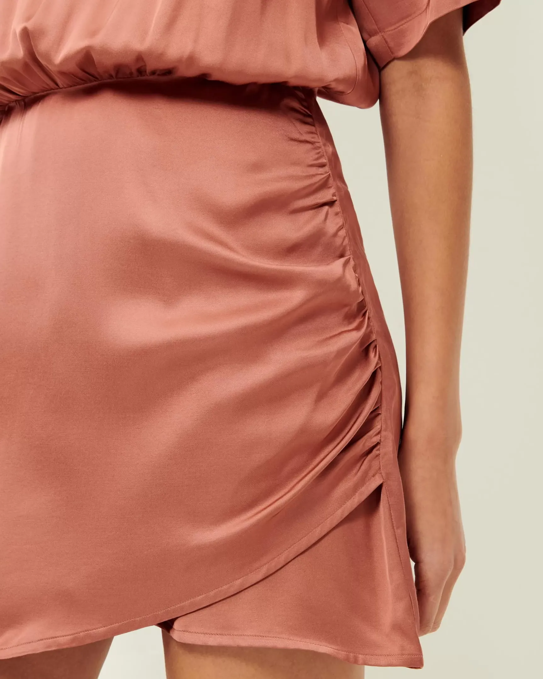 Sale Thea Spring 2024